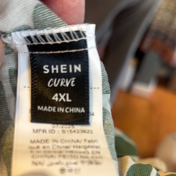 NWOT-Floral Green and White Women's Maxi  Dress - Picture 2 of 9